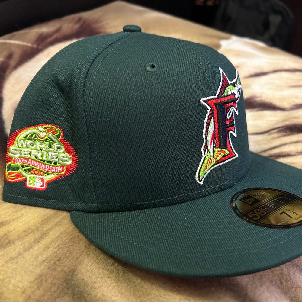 Florida Marlins New Era 59Fifty 7 1/2 Hat Club Watermelon Red Bottom 2003 WS